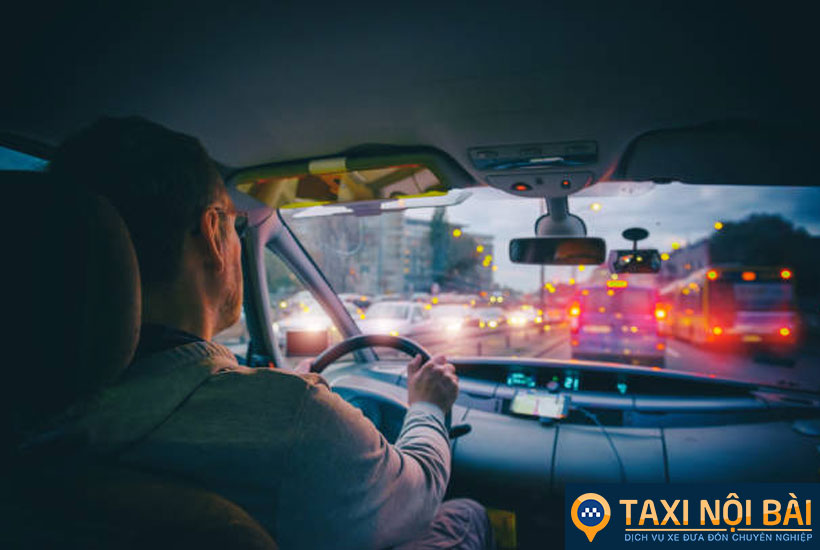 Công việc của tài xế taxi là gì?